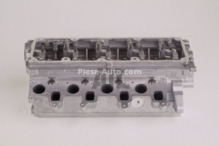 Chiulasă motor pentru: AUDI A3, A4 ALLROAD B8, A4 B8, A5, A6 C6, Q5, TT; SEAT ALTEA, ALTEA XL, EXEO, EXEO ST, LEON, TOLEDO III; SKODA OCTAVIA II, SUPERB II, YETI; VW BEETLE, EOS 2.0D 05.03-