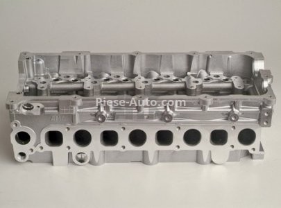 Chiulasă motor pentru: HYUNDAI H-1, H-1 / STAREX, H-1 CARGO, H-1 TRAVEL, H350, PORTER; KIA K2500, SORENTO I 2.5D 07.01-