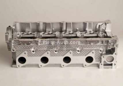 Chiulasă motor pentru: HYUNDAI H-1, H-1 / STAREX, H-1 CARGO, H-1 TRAVEL, H350, PORTER; KIA K2500, SORENTO I 2.5D 07.01-