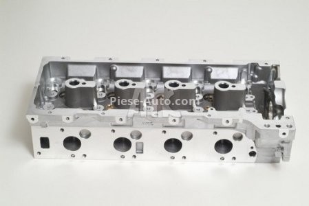 Chiulasă motor pentru: MERCEDES SPRINTER 2-T (B901, B902), SPRINTER 3-T (B903), SPRINTER 4-T (B904), V (638/2), VITO (W638) 2.1D/2.2D 03.99-05.06 1