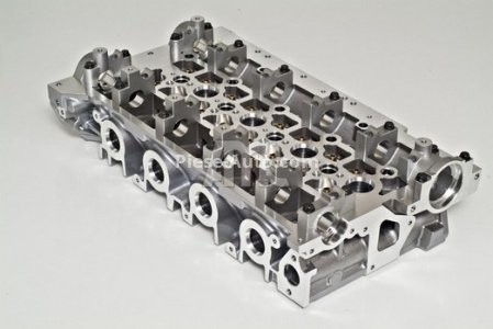 Chiulasă motor pentru: NISSAN INTERSTAR, PRIMASTAR; OPEL MOVANO, VIVARO A; RENAULT AVANTIME, ESPACE III, ESPACE IV, LAGUNA II, MASTER II, TRAFIC II, VEL SATIS 2.2D/2.5D 07.00- 3