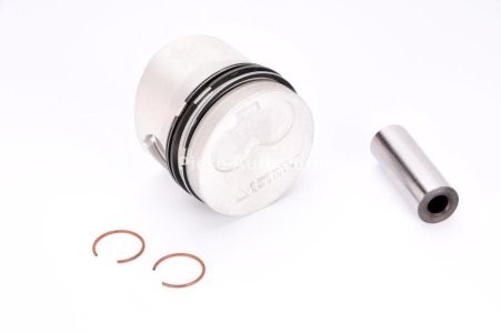 Piston motor Nüral, diametru: 77 mm , pentru: VOLVO 240, 740, 760, 940; AUDI 100 C2, 100 C3, 80 B2, 80 B3; VW CADDY I, GOLF I, GOLF II, JETTA I, JETTA II, LT 28-35 I, LT 40-55 I 1.6D/2.0D/2.4D 08.78-06.96