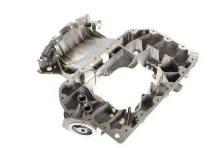 Baie ulei, din aluminiu ,superior , pentru: AUDI A6 97 - / A4 97-04 / 97-05 VW PASSAT / SKODA SUPERB 02 -