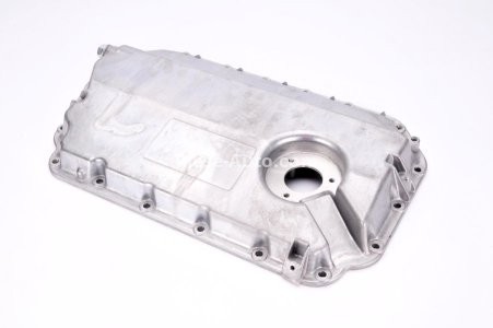 Baie ulei, din aluminiu, cu orificiu pentru senzorul de ulei AUDI A6 97 - / A4 97 - / 97-05 VW PASSAT / SKODA SUPERB 02 -