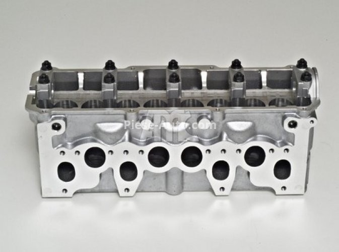 Chiulasă motor pentru: AUDI 80 B2, 80 B3; VW CADDY I, GOLF I, GOLF II, JETTA I, JETTA II, PASSAT B1, PASSAT B2, SANTANA, TRANSPORTER III 1.6D 02.79-07.92