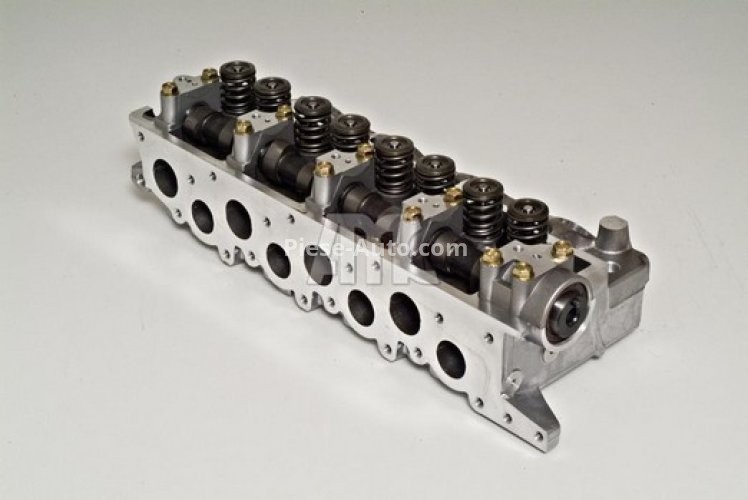 Chiulasă motor pentru: HYUNDAI GALLOPER I, GALLOPER II, H-1, H-1 / STAREX, H100, PORTER, TERRACAN; KIA K2500, PREGIO; MITSUBISHI L 300 / DELICA II, L 300 III, L200, L400 2.5D 05.86-