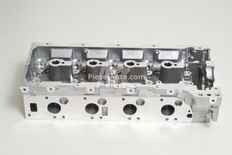 Chiulasă motor pentru: MERCEDES SPRINTER 2-T (B901, B902), SPRINTER 3-T (B903), SPRINTER 4-T (B904), V (638/2), VITO (W638) 2.1D/2.2D 03.99-05.06