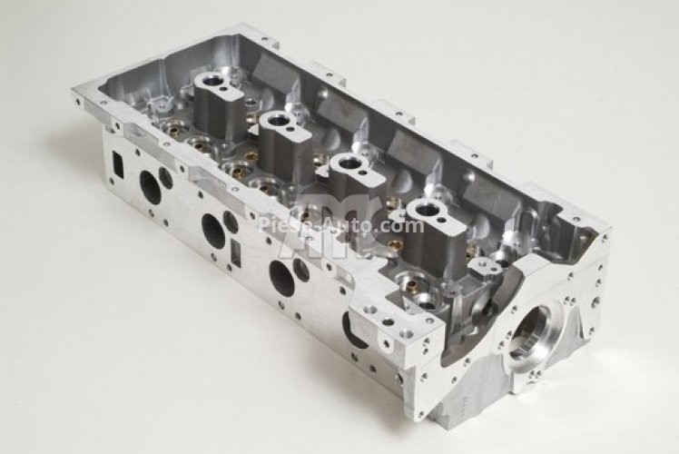 Chiulasă motor pentru: MERCEDES SPRINTER 2-T (B901, B902), SPRINTER 3-T (B903), SPRINTER 4-T (B904), V (638/2), VITO (W638) 2.1D/2.2D 03.99-05.06