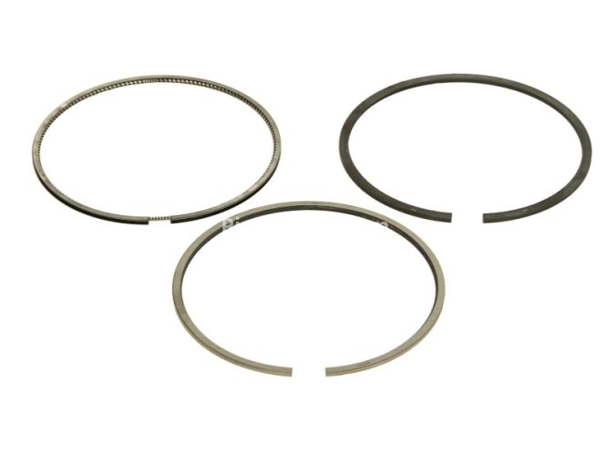 Segmenți piston GOETZE pentru : FORD C-MAX, FOCUS C-MAX, FOCUS II, GALAXY II, MONDEO IV, S-MAX, TOURNEO CONNECT, TRANSIT CONNECT 1.8D 06.02-06.15 : FORD