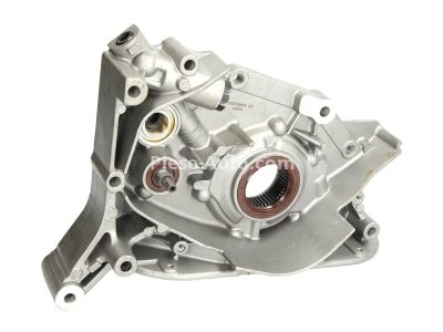 Pompa de ulei pentru: HYUNDAI GALLOPER II, H100, PORTER, TERRACAN; MITSUBISHI L 300 III, L200, L400, PAJERO CLASSIC, PAJERO I, PAJERO II, PAJERO III, PAJERO SPORT I 2.5/2.5D 05.86-