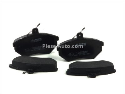 Set plăcuțe frână ABE, față ,pentru: AUDI 80 B4, A4 B5, A4 B6, CABRIOLET B3, COUPE B3; CHERY COWIN; SEAT CORDOBA, CORDOBA VARIO, IBIZA II, IBIZA III, IBIZA IV, IBIZA IV SC, INCA 1.3-2.9 01.81-