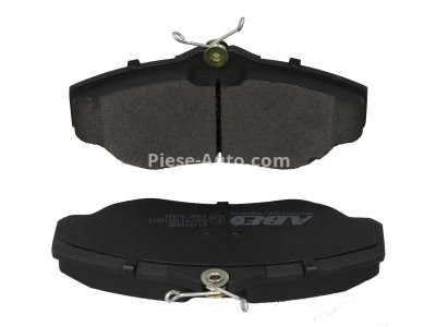 Set plăcuțe frână ABE, față (cu suruburi de ghidare a etrierului de frana), se potrivește: LAND ROVER DISCOVERY II, RANGE ROVER II 2.5D-4.6 07.94-06.04