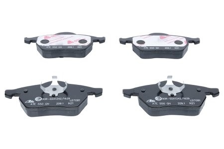Set plăcuțe frână ATE din ceramică, față , pentru: AUDI A3, TT; SEAT IBIZA III, LEON, TOLEDO II; SKODA OCTAVIA I, OCTAVIA I/KOMBI; VW GOLF III, GOLF IV, NEW BEETLE, PASSAT B3/B4 1.4-2.9 06.91-12.10 3