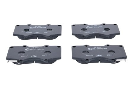 Set plăcuțe frână ATE, față , pentru: LEXUS GX, LX; MITSUBISHI PAJERO IV, PAJERO SPORT II; TOYOTA 4 RUNNER IV, 4 RUNNER V, FJ CRUISER, FORTUNER, HILUX, HILUX VII, HILUX VIII 2.4D-5.7ALK 02.99- 3