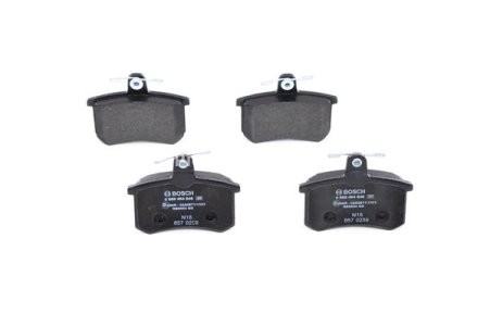 Set plăcuțe frână spate , BOSCH, pentru: ALFA ROMEO 164; AUDI 100 C2, 100 C3, 100 C4, 200 C2, 200 C3, 80 B2, 80 B3, 80 B4, 90 B2, 90 B3, A4 B5, A6 C4, A8 D2, CABRIOLET B3, COUPE B2 0.9-4.2 01.76- 3