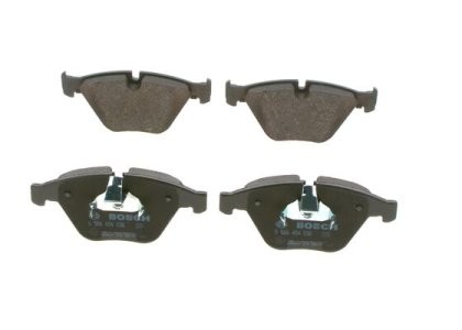 Set plăcuțe frână față , BOSCH ( cu lacat; cu tampon de amortizare), pentru: BMW 1 (E82), 3 (E90), 3 (E91), 3 (E92), 3 (E93), 5 (E60), 5 (E61) 2.5-6.0 07.01-08.16 2