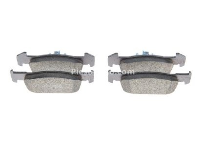 Set plăcuțe frână față , BOSCH (cu lacat), pentru: DACIA LOGAN II, SANDERO II; RENAULT CLIO IV, LOGAN/STEPWAY II, SANDERO/STEPWAY II 0.9-1.6 10.12- 3