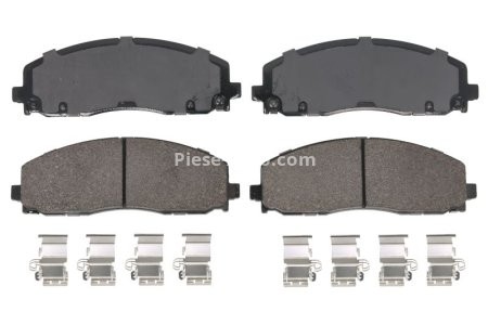 Set placuțe frână FERODO, față, pentru: CHRYSLER PACIFICA, VOYAGER V; DODGE GRAND, JOURNEY; FIAT FREEMONT; JEEP WRANGLER IV; LANCIA VOYAGER 2.0-3.6LPG 01.11-