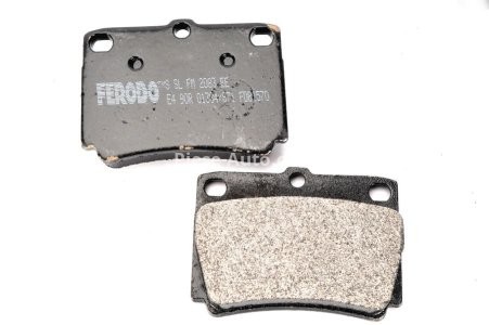 Set placuțe frână FERODO, spate, pentru: MITSUBISHI PAJERO SPORT I, PAJERO SPORT II, PAJERO SPORT III 2.4D/2.5D/3.0 11.98-