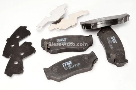 Set plăcuțe frână TRW, față, pentru: SUZUKI GRAND VITARA I, GRAND VITARA II, JIMNY, VITARA 1.5D-2.7 07.90-
