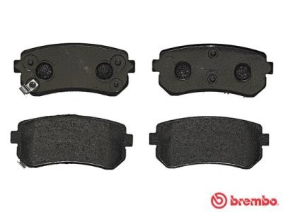 Set plăcuțe frână BREMBO, spate , pentru: HYUNDAI ACCENT III, ACCENT IV, I30, IX35; KIA CEE'D, PRO CEE'D, RIO II, SPORTAGE II 1.4-2.7 09.04-