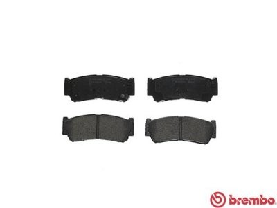 Set plăcuțe frână BREMBO, spate , pentru: HYUNDAI H-1, H-1 / STAREX, SANTA FÉ II, SANTA FÉ II/SUV 2.0D-2.7 06.97-05.13