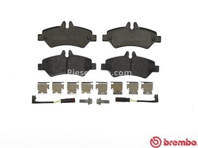 Set plăcuțe frână BREMBO, spate , pentru: MERCEDES SPRINTER 3,5-T (B906), SPRINTER 3-T (B906), SPRINTER 4,6-T (B906), SPRINTER 5-T (B906); VW CRAFTER 30-35, CRAFTER 30-50 1.8-3.5 04.06-