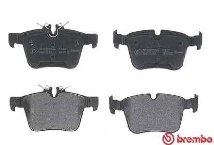 Set plăcuțe frână BREMBO, spate , pentru: MERCEDES C (A205), C (C205), C T-MODEL (S205), C (W205) 1.5-3.0 12.13-