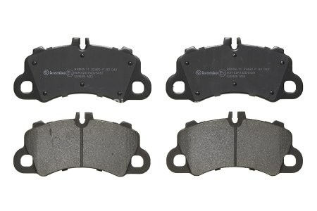 Set plăcuțe frână BREMBO ,față, (fara optionale), pentru: PORSCHE CAYENNE, MACAN 2.9-4.0H 02.14-