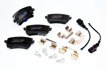 Set plăcuțe frână BREMBO, spate , pentru: VW CALIFORNIA T5 CAMPER, CALIFORNIA T6 CAMPER, MULTIVAN T5, MULTIVAN T6, TRANSPORTER T5, TRANSPORTER T6, TRANSPORTER T6 / CARAVELLE T6 1.9D-Electric 04.03-