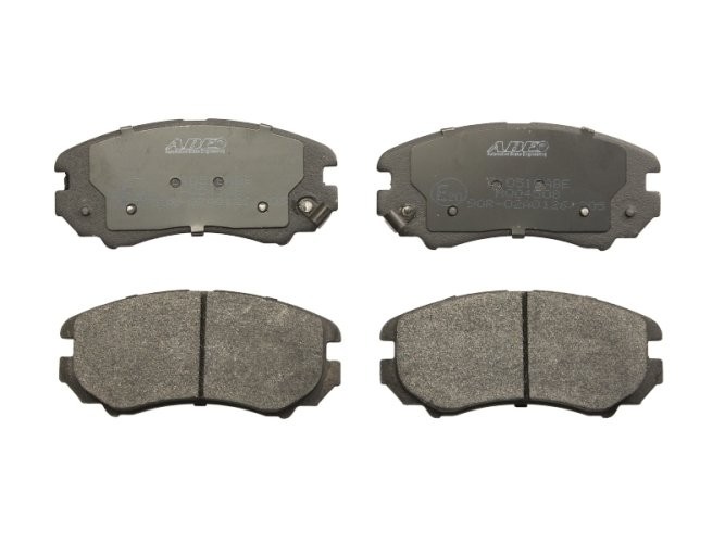 Set plăcuțe frână ABE, față ,pentru: HYUNDAI ACCENT I, COUPE II, ELANTRA III, ELANTRA IV, GALLOPER II, I30, IX35, SONATA III, SONATA IV, SONATA V, SONATA VI, TIBURON, TUCSON 1.3-3.3 05.93-