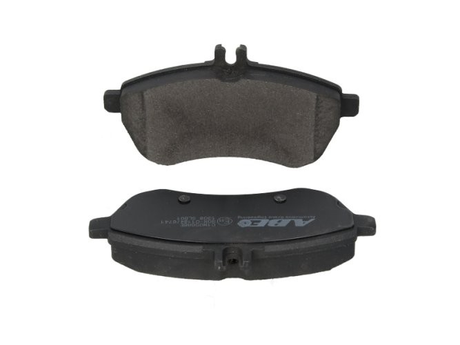 Set plăcuțe frână ABE, față ,pentru: MERCEDES C (C204), C T-MODEL (S204), C (W204), E (A207), E (C207), E T-MODEL (S212), E (W212), SLC (R172), SLK (R172) 1.6-6.2 01.07-