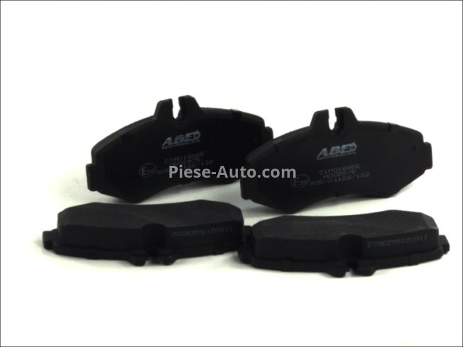 Set plăcuțe frână ABE, față ,pentru: MERCEDES M (W164), SPRINTER 5-T (B906), V (638/2), VITO (W638) 2.0-3.0 02.96-