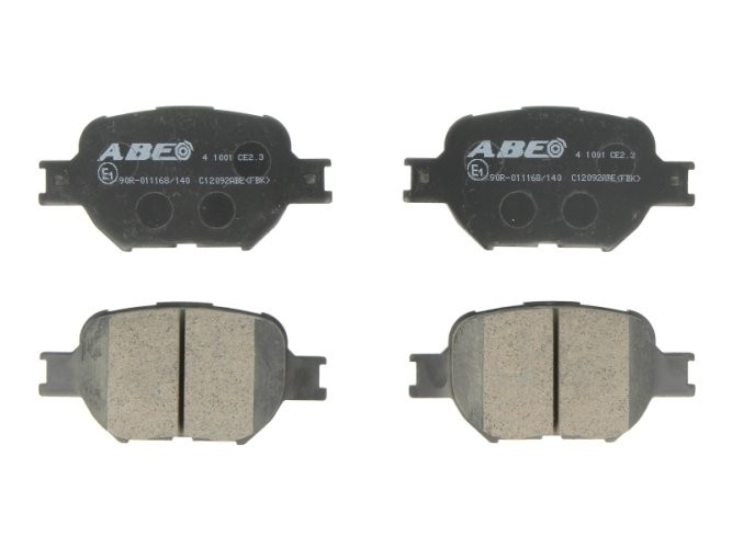 Set plăcuțe frână ABE, față ,pentru: TOYOTA ALLION I, ALTEZZA, ALTEZZA GITA, BB I, BREVIS, CALDINA, CAMRY, CELICA, CHASER, COROLLA, COROLLA VERSO, CRESTA V, CROWN, IST, MARK II 1.3-3.0 10.92-