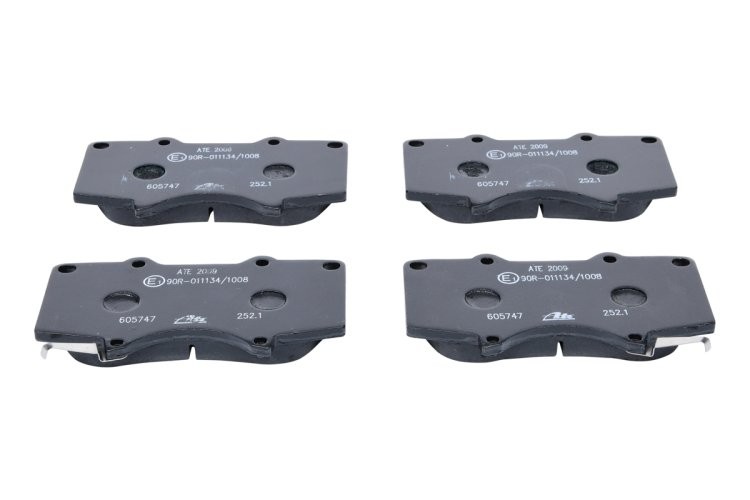 Set plăcuțe frână ATE, față , pentru: LEXUS GX, LX; MITSUBISHI PAJERO IV, PAJERO SPORT II; TOYOTA 4 RUNNER IV, 4 RUNNER V, FJ CRUISER, FORTUNER, HILUX, HILUX VII, HILUX VIII 2.4D-5.7ALK 02.99-