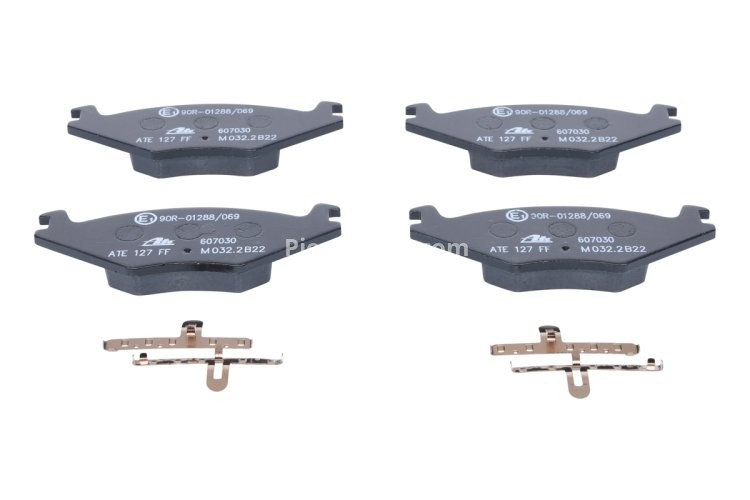Set plăcuțe frână ATE, față (cu accesorii), pentru: SEAT CORDOBA, CORDOBA VARIO, IBIZA II; VW DERBY, GOLF II, JETTA II, POLO CLASSIC 1.0-1.9D 08.81-12.02