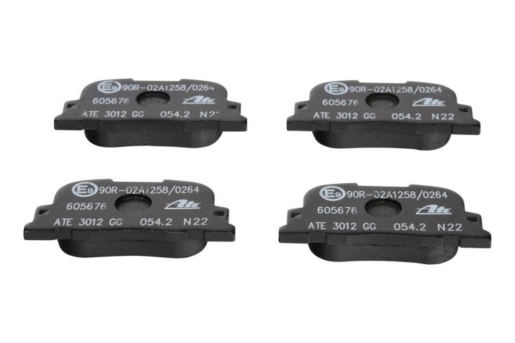 Set plăcuțe frână ATE, spate  , pentru: TOYOTA CALDINA, CAMRY, OPA, PRIUS 1.5H-3.0 08.96-12.09