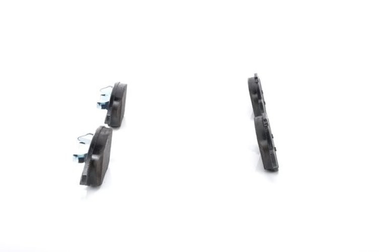 Set plăcuțe frână față , BOSCH, pentru: DS DS 4, DS 5; CITROEN BERLINGO, BERLINGO MULTISPACE, BERLINGO/MINIVAN, C4 GRAND PICASSO I, C4 II, C4 PICASSO I, DS4, DS5; PEUGEOT 5008 1.2-Electric 10.06-