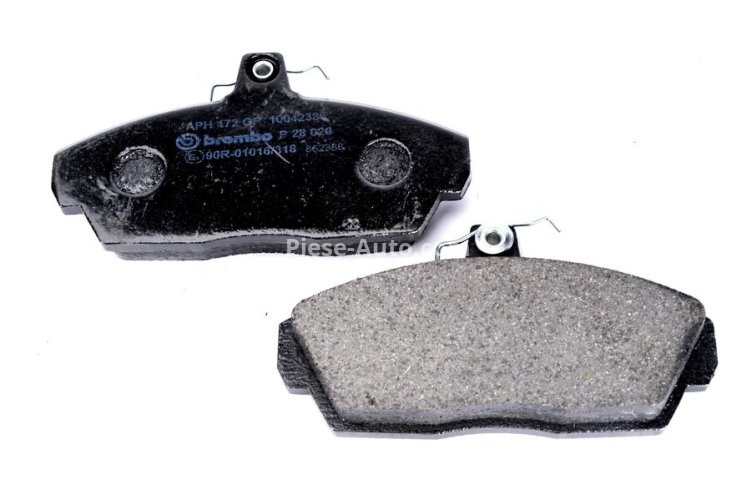 Set plăcuțe frână BREMBO ,față, pentru: HONDA CIVIC VI, CIVIC VII, CONCERTO; MG MG ZR, MG ZS, MGR V8; ROVER 200, 200 II, 25 I, 400, 400 II, 45 I, 800, COUPE, STREETWISE 1.1-3.9 10.86-12.05