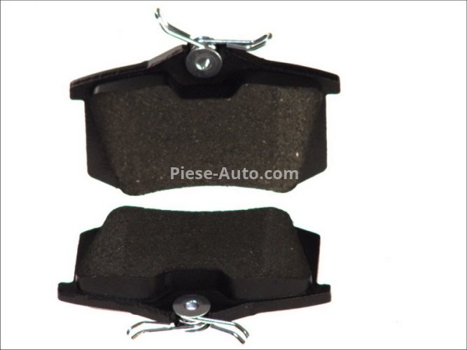 Set plăcuțe frână BREMBO, spate , pentru: AUDI A4 B6, A4 B7, A6 C5; CITROEN C3 III, C4 CACTUS; PEUGEOT 207, 208 I, 405 I, 405 II; RENAULT ESPACE III, MEGANE I, MEGANE SCENIC, SCENIC I 1.0-4.2 08.83-