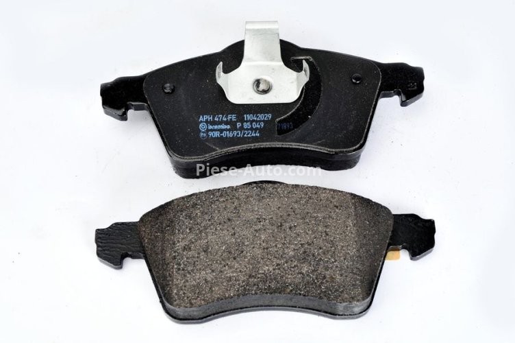 Set plăcuțe frână BREMBO ,față, pentru: VW TRANSPORTER T4 1.8-2.8 07.90-06.03