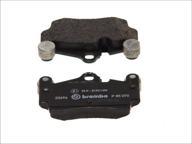 Set plăcuțe frână BREMBO, spate , pentru: AUDI Q7; PORSCHE CAYENNE; VW TOUAREG 2.5D-6.0D 09.02-08.15