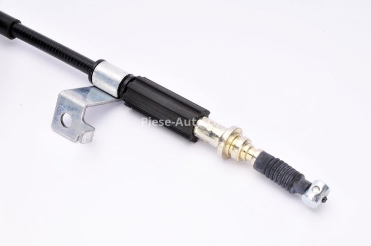 Cablu frână de mână ADRIAUTO, spate, stânga (1760mm /1555mm) pentru: MAZDA 626 V, PREMACY 1.8-2.0D 02.98-03.05